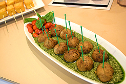 KNOLL CATWALK FASHION SHOW